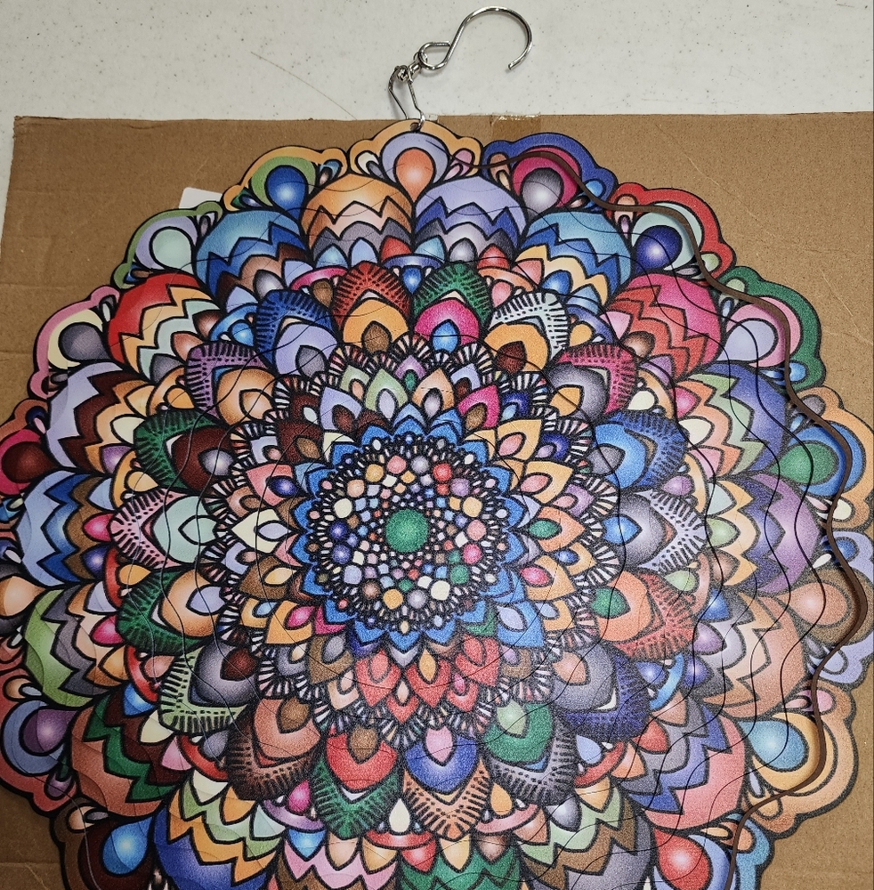 LG Wind Spinner Outdoor Mandala